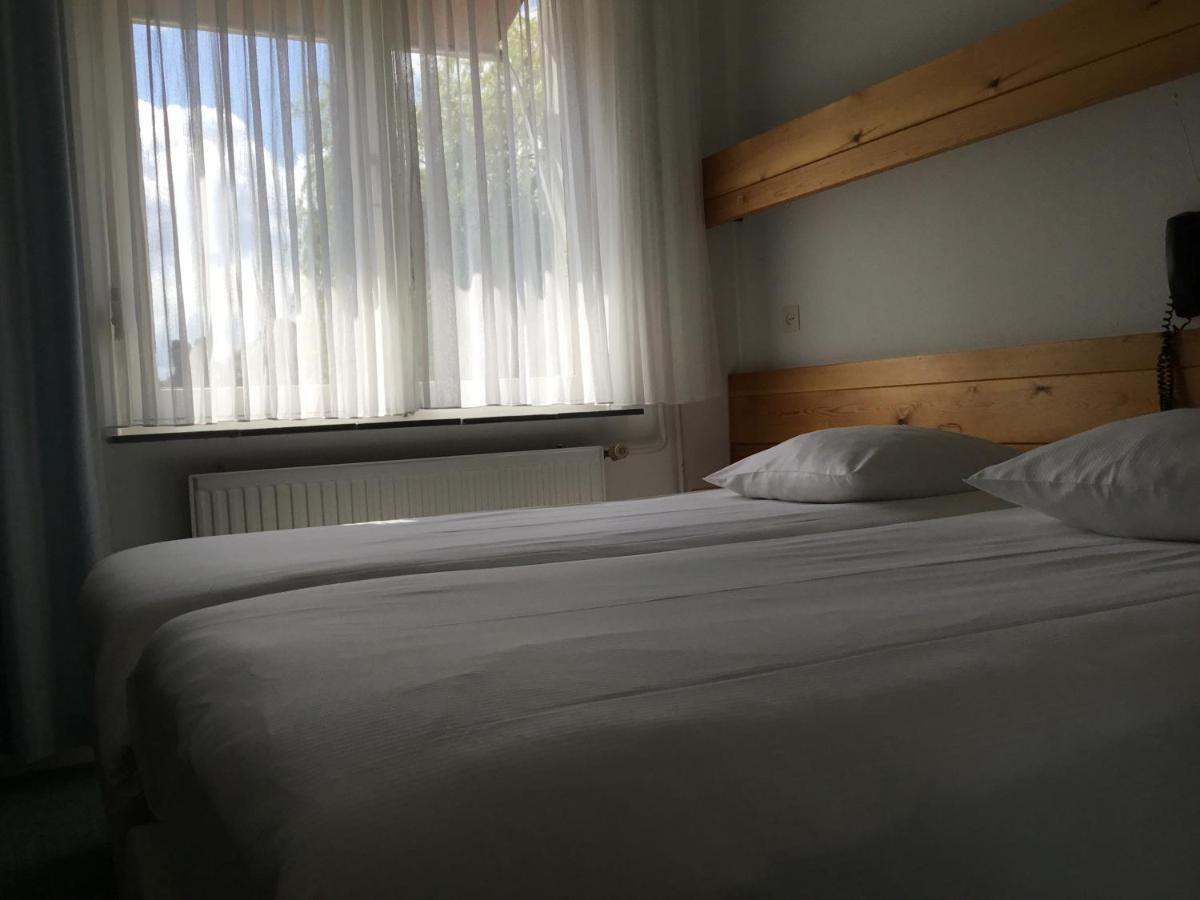 Hotel Steensel المظهر الخارجي الصورة